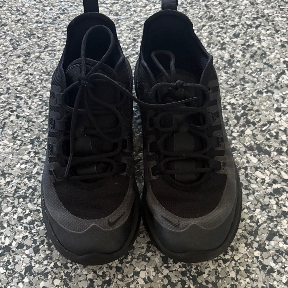 Nike kids shoes - 2Y
